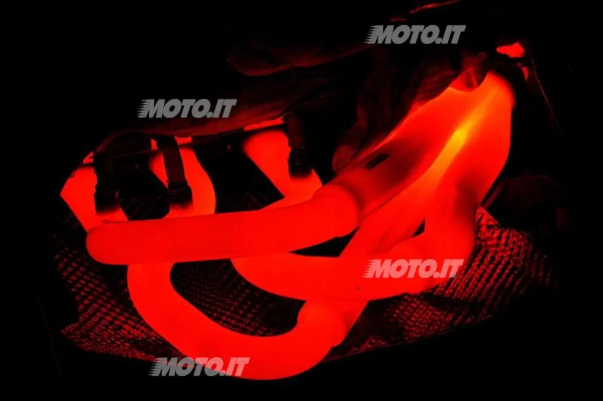 Formula 1: ecco il V6 da 1.6 litri turbo Renault per il 2014 (16)