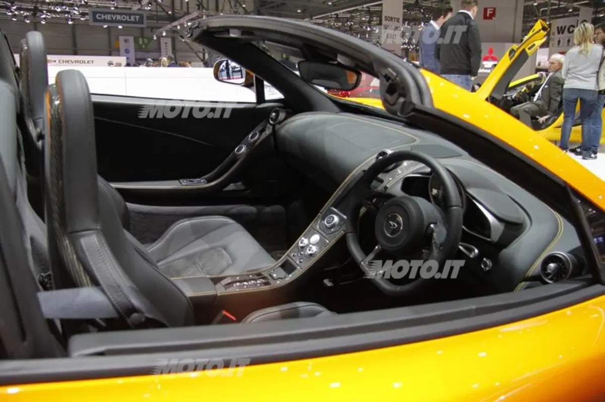 McLaren al Salone di Ginevra 2013 (10)