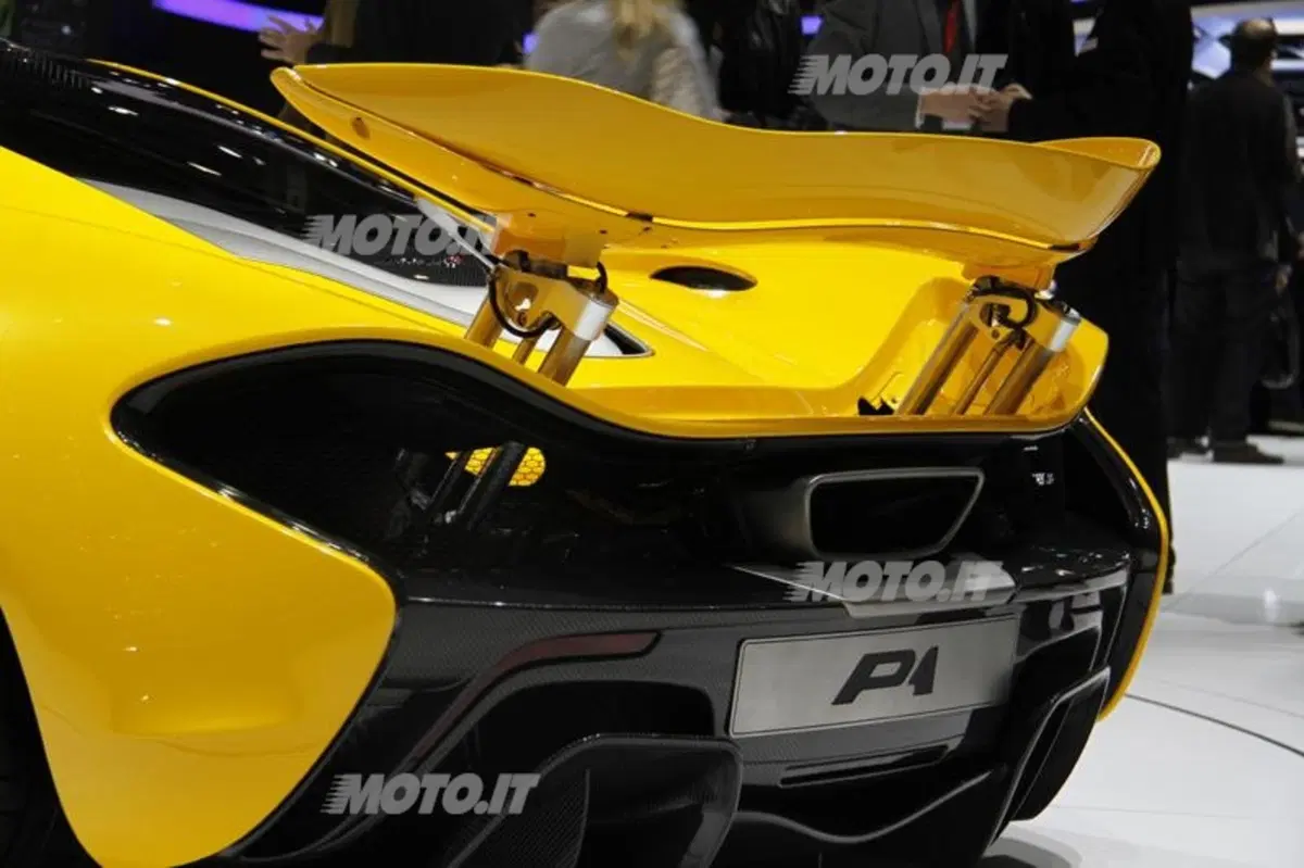 McLaren al Salone di Ginevra 2013 (14)