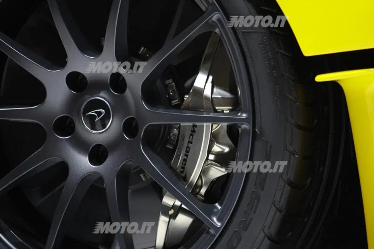 McLaren al Salone di Ginevra 2013 (22)