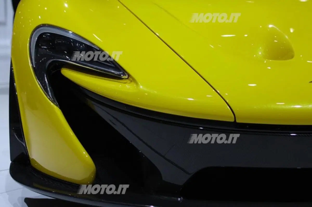 McLaren al Salone di Ginevra 2013 (25)