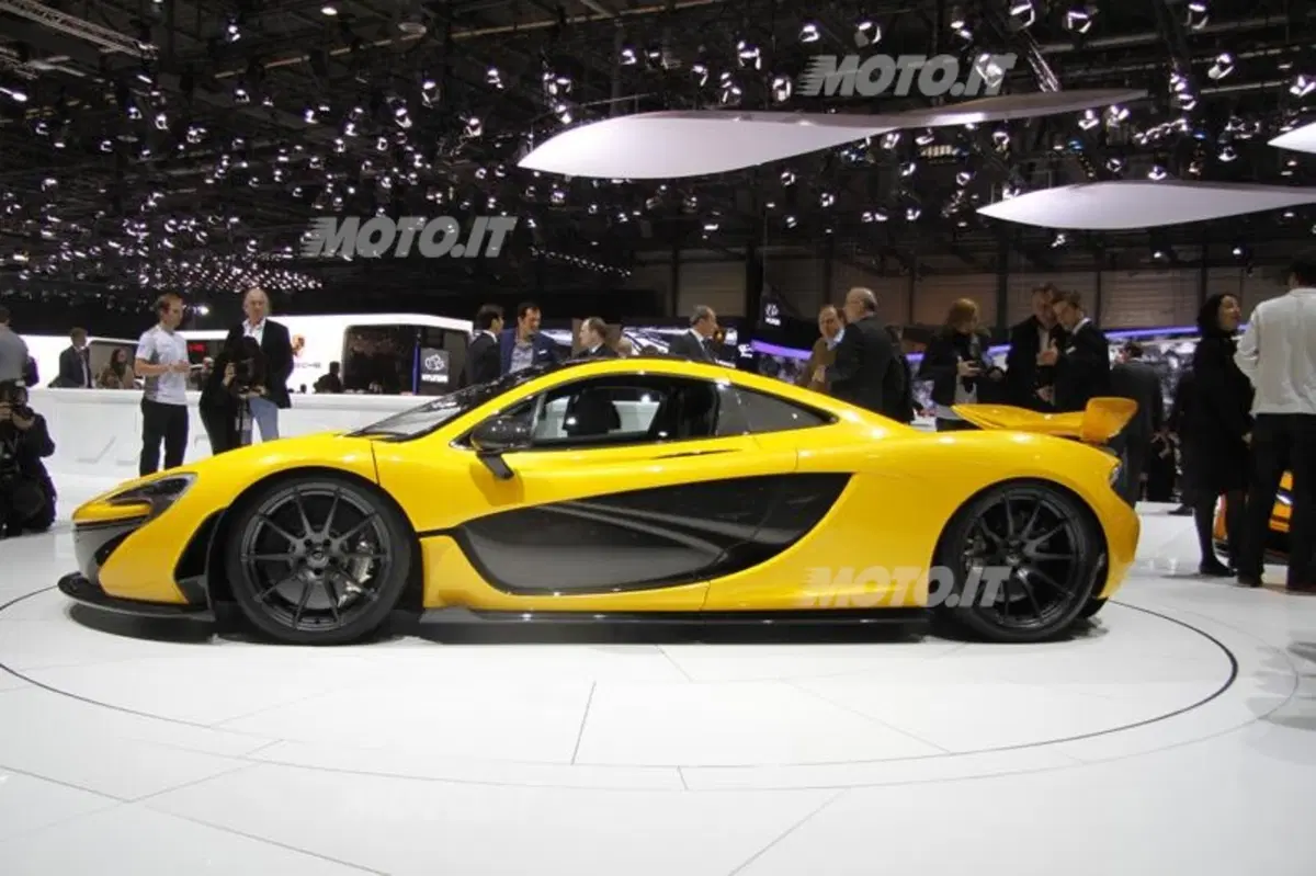 McLaren al Salone di Ginevra 2013 (31)