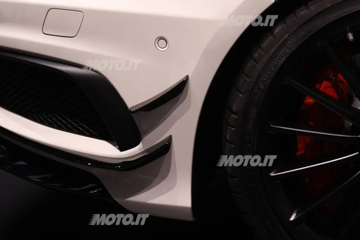 Mercedes-Benz al Salone di Ginevra 2013 (17)