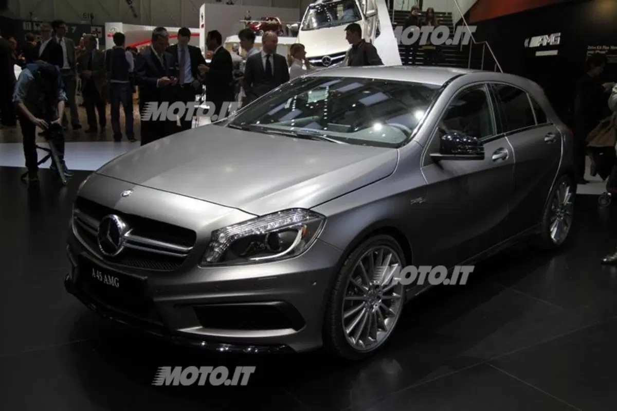 Mercedes-Benz al Salone di Ginevra 2013 (22)