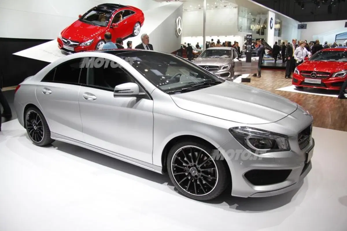 Mercedes-Benz al Salone di Ginevra 2013 (34)