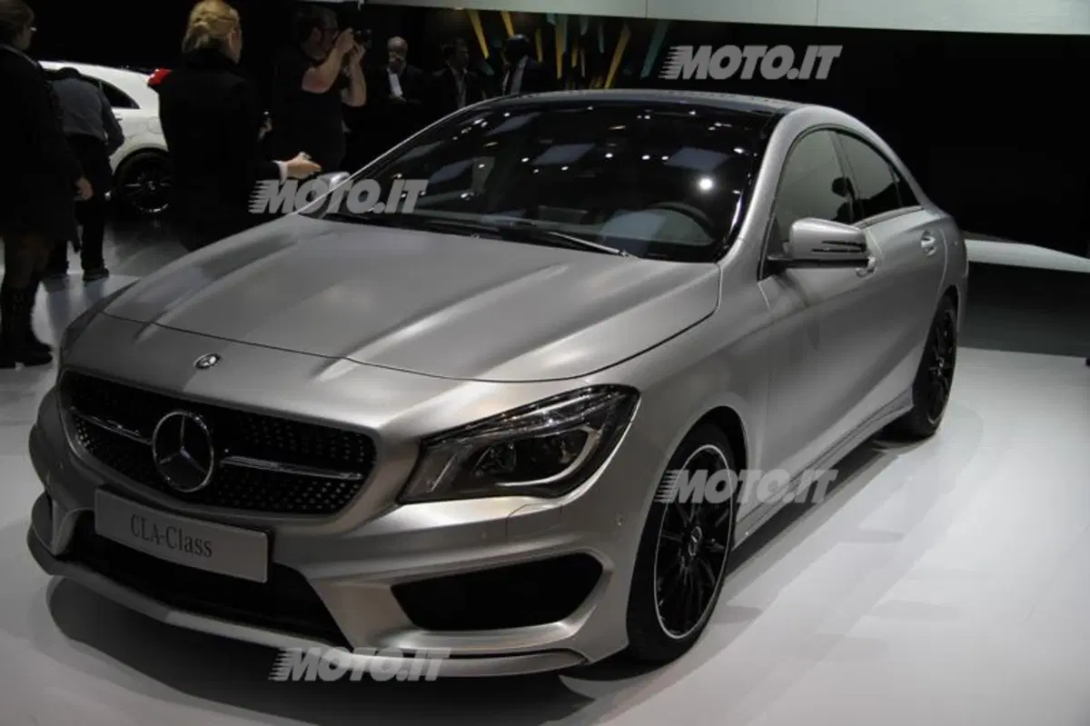 Mercedes-Benz al Salone di Ginevra 2013 (35)