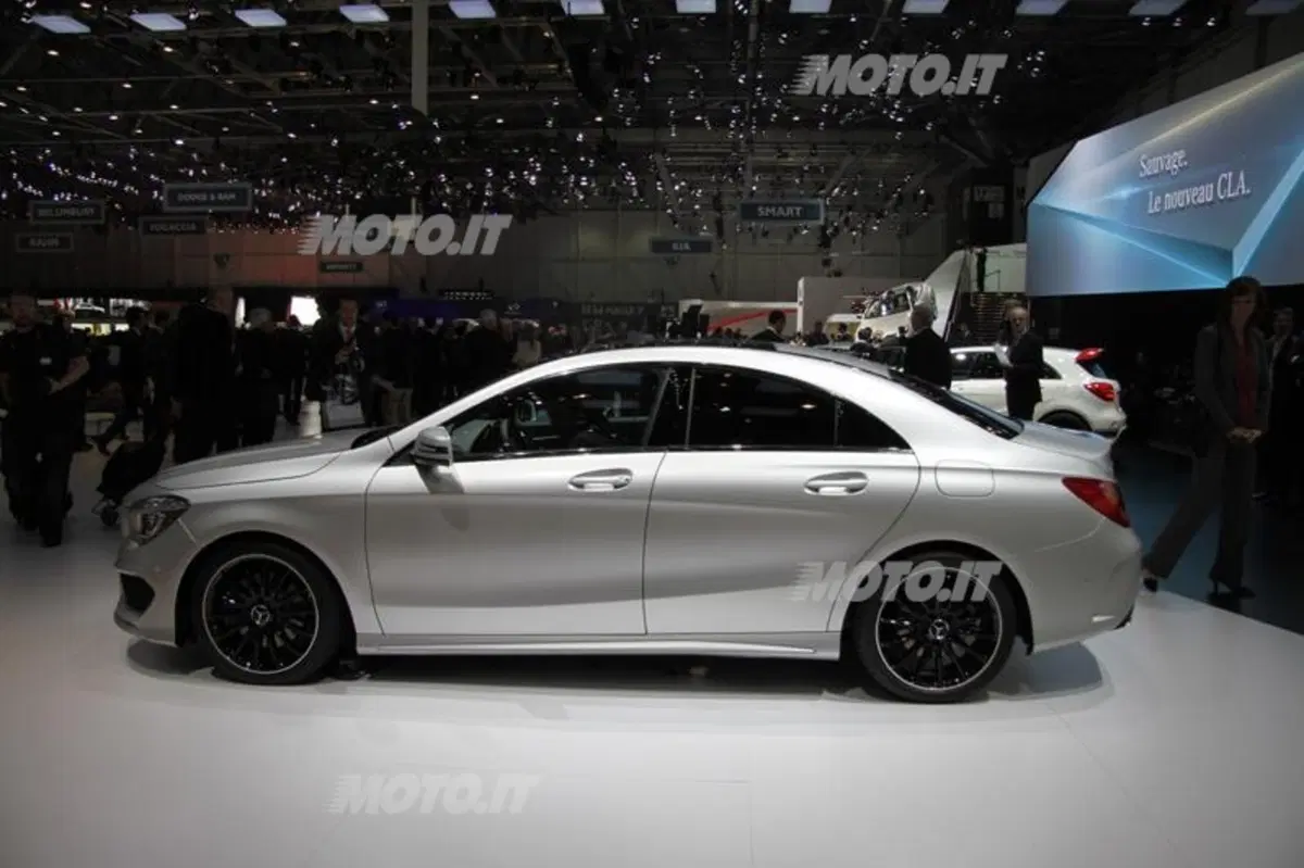 Mercedes-Benz al Salone di Ginevra 2013 (36)