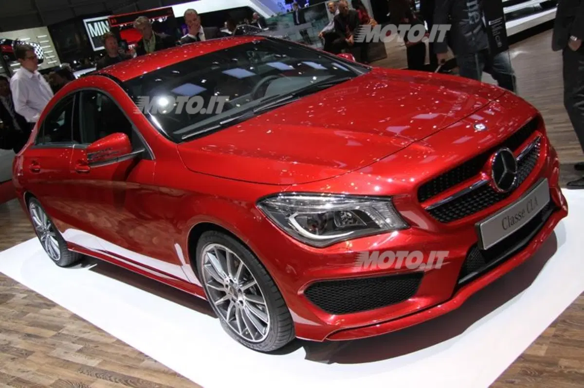 Mercedes-Benz al Salone di Ginevra 2013 (49)