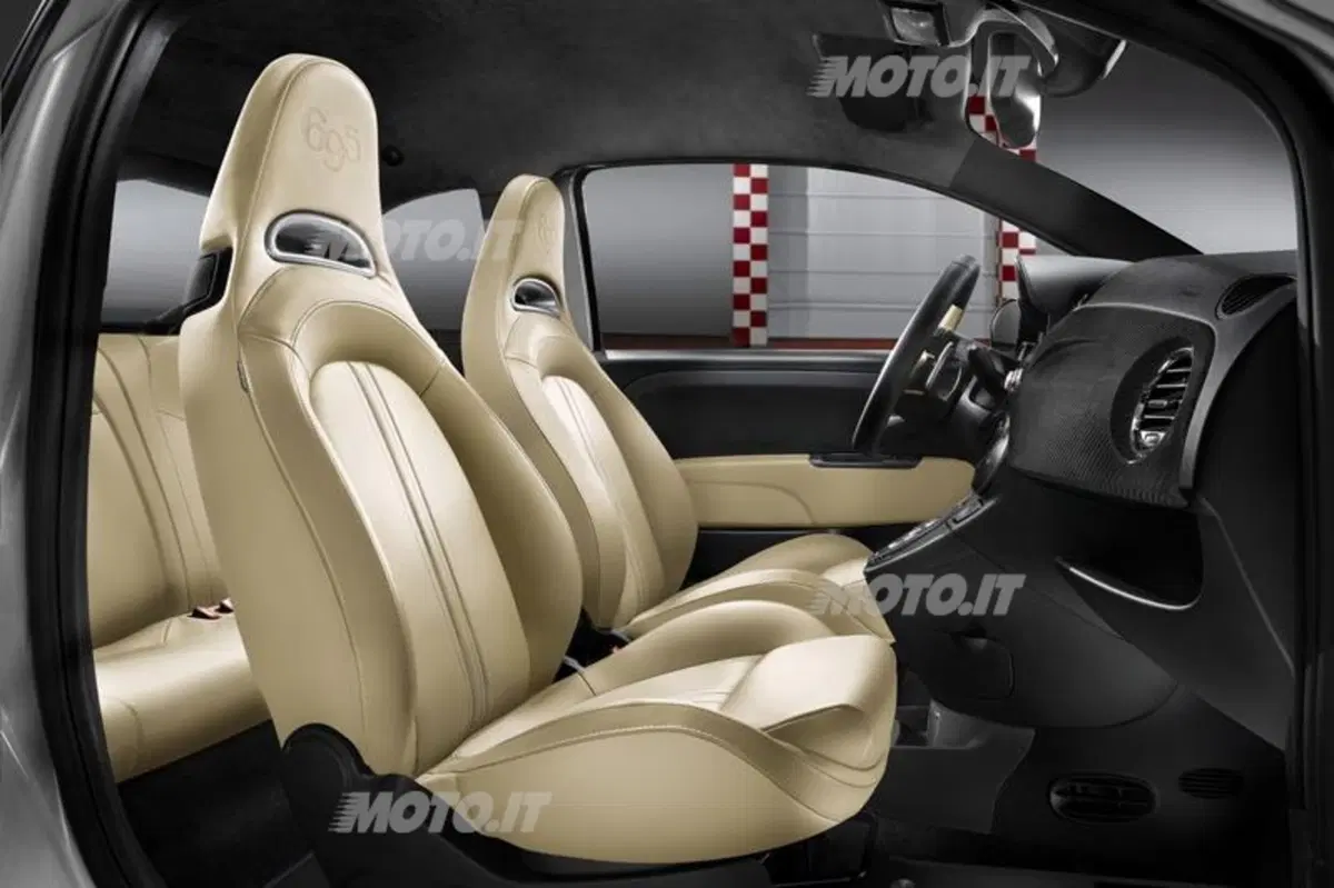 Abarth 695 Black Diamond (2)