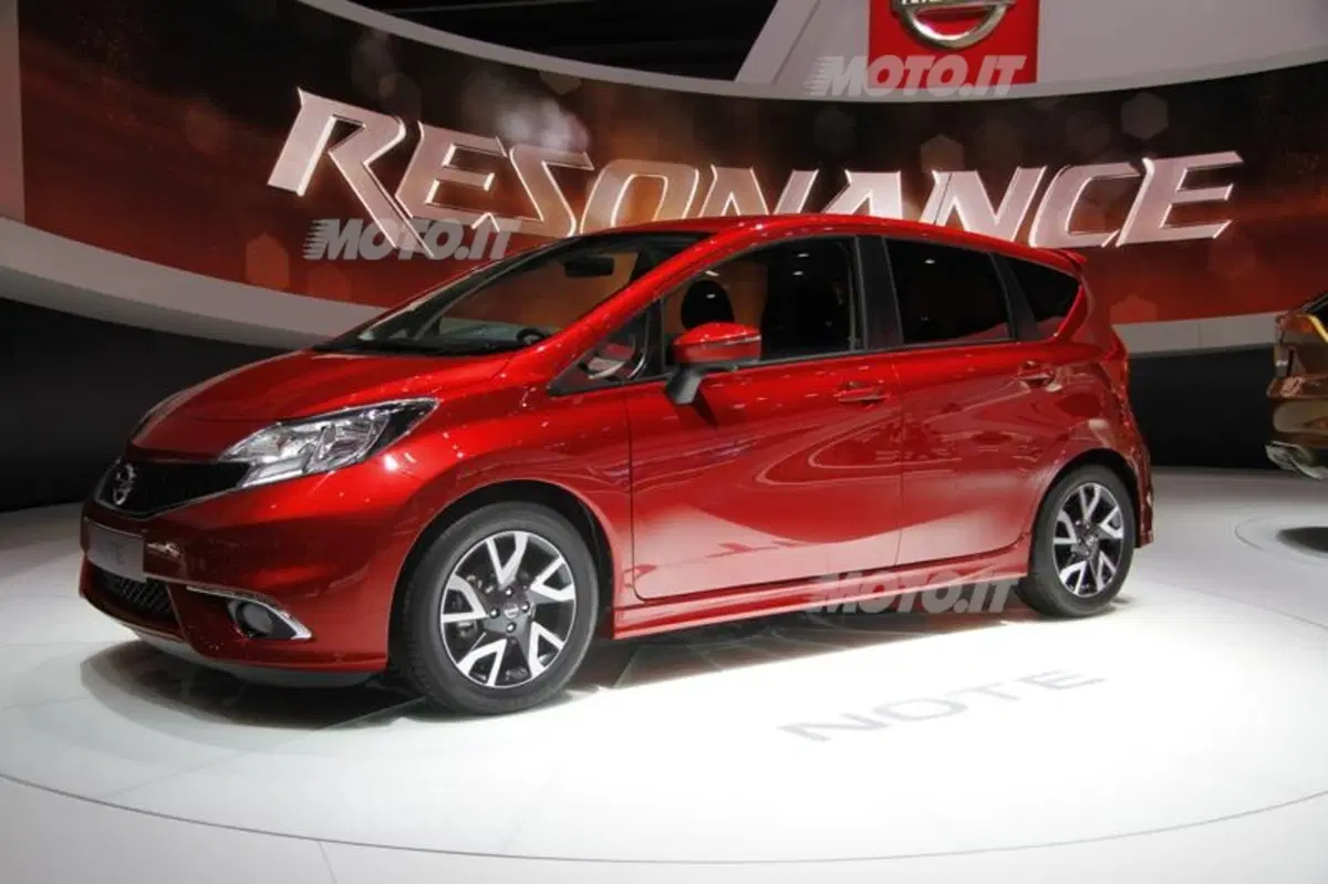 Nissan al Salone di Ginevra 2013 (5)
