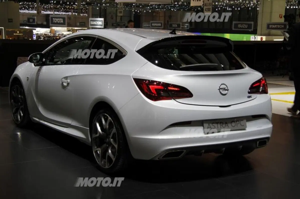 Opel al Salone di Ginevra 2013 (17)