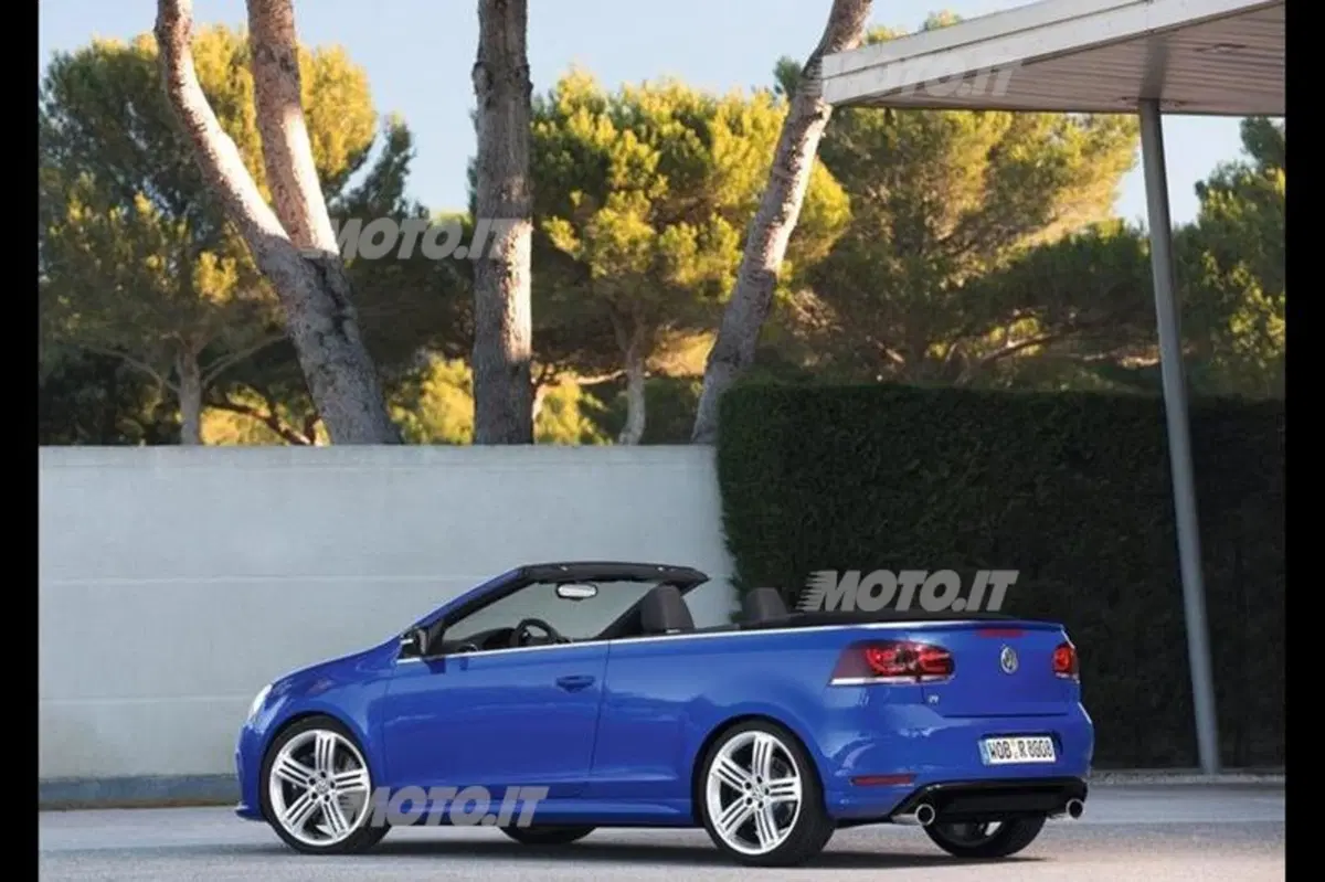 Volkswagen Golf R Cabriolet (11)