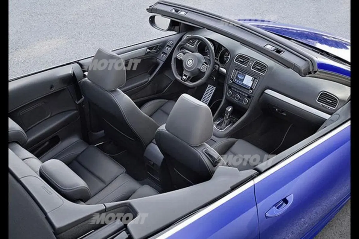 Volkswagen Golf R Cabriolet (14)