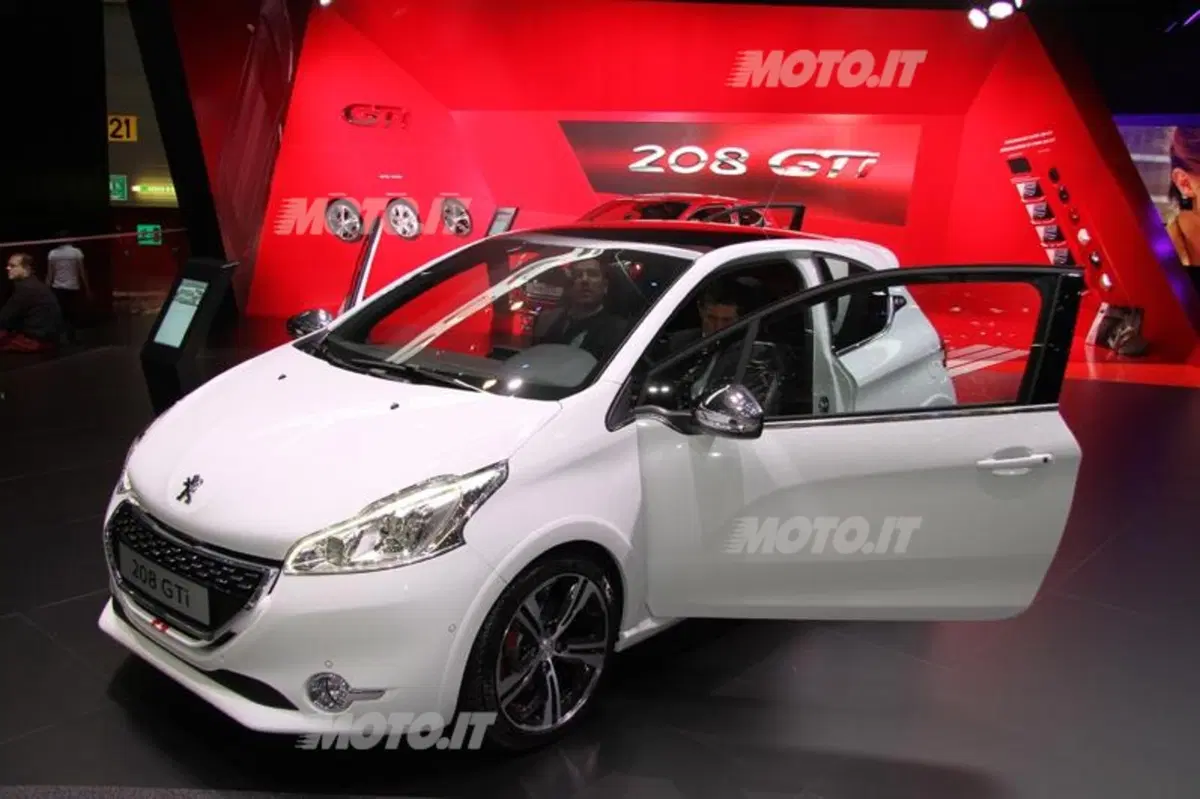 Peugeot al Salone di Ginevra 2013 (6)