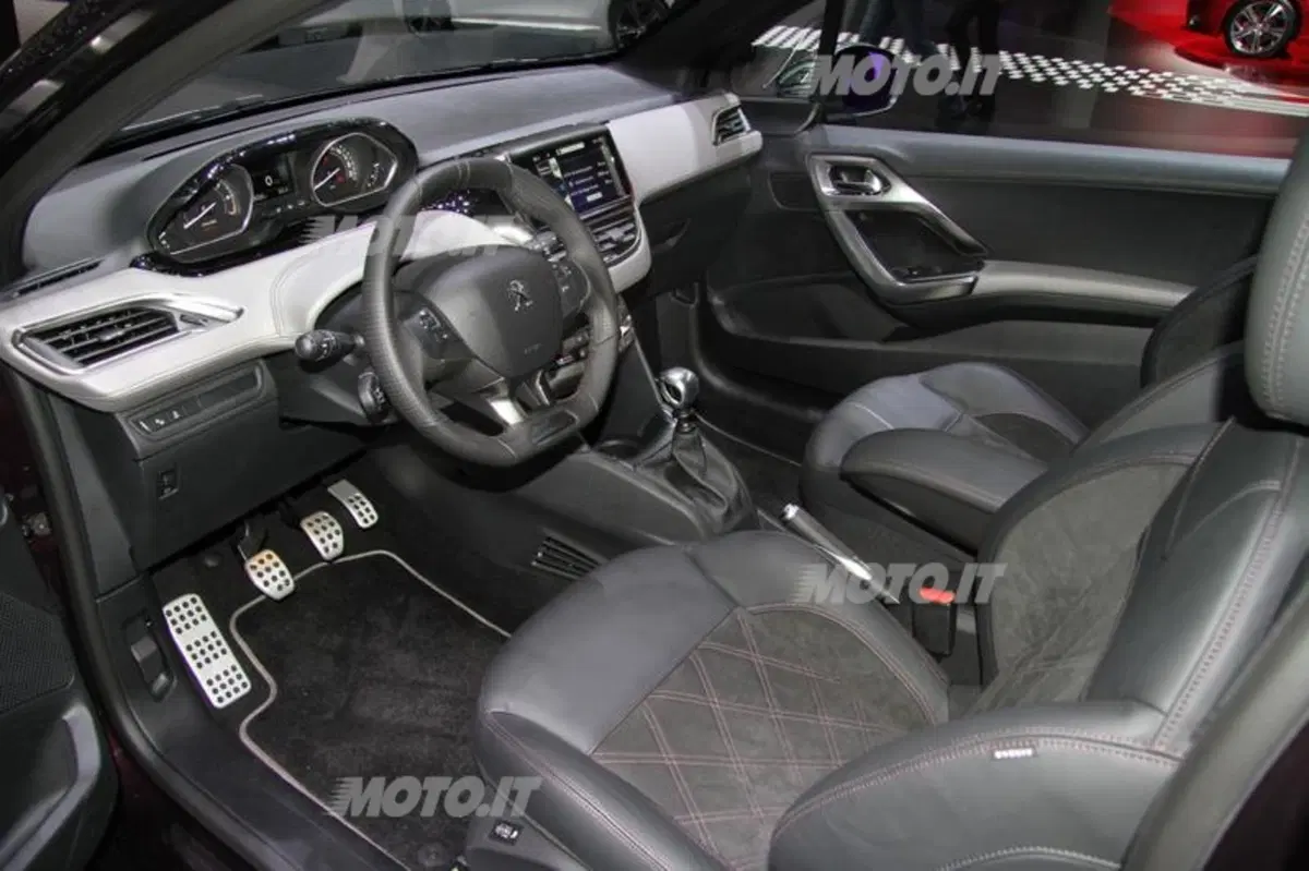 Peugeot al Salone di Ginevra 2013 (18)