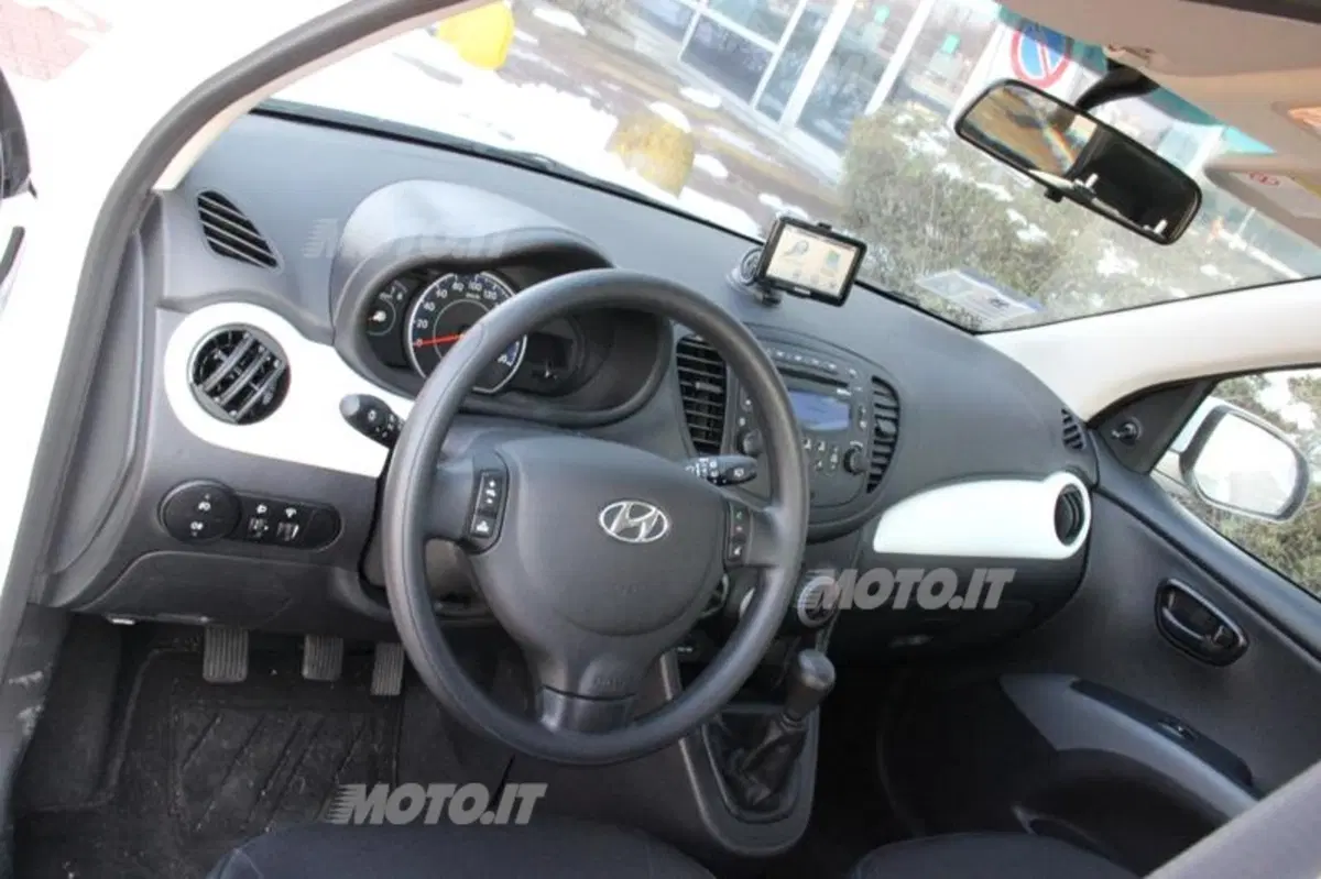 Hyundai i10 (51)