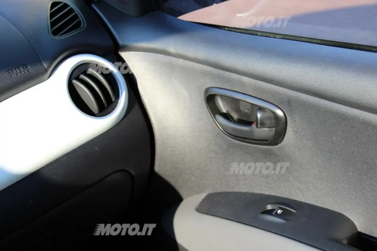 Hyundai i10 (65)