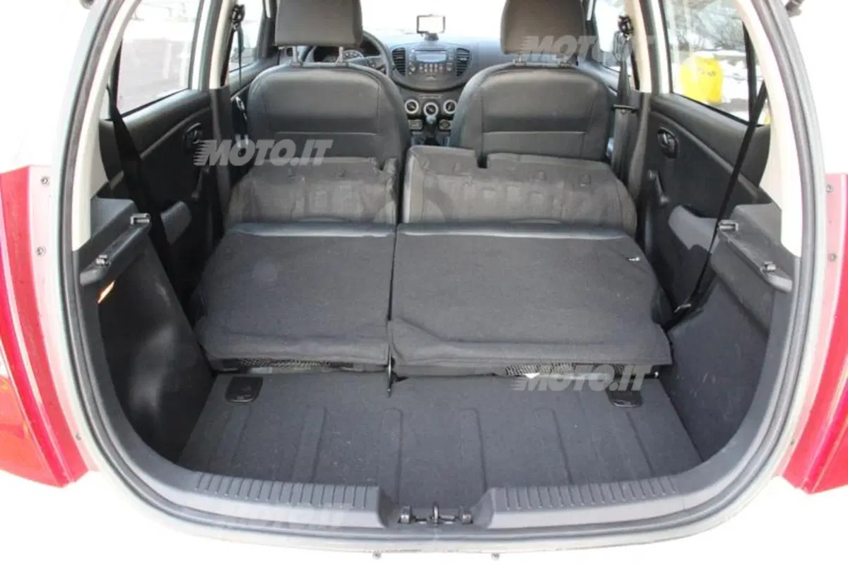 Hyundai i10 (74)