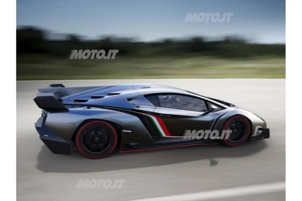 Lamborghini Veneno (2)