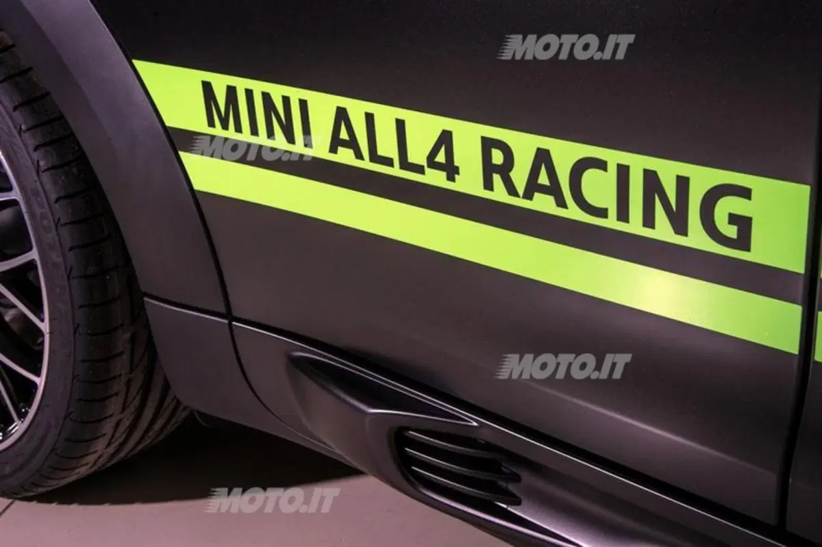 Mini John Cooper Works Countryman ALL4 Dakar Winner 2013 (14)