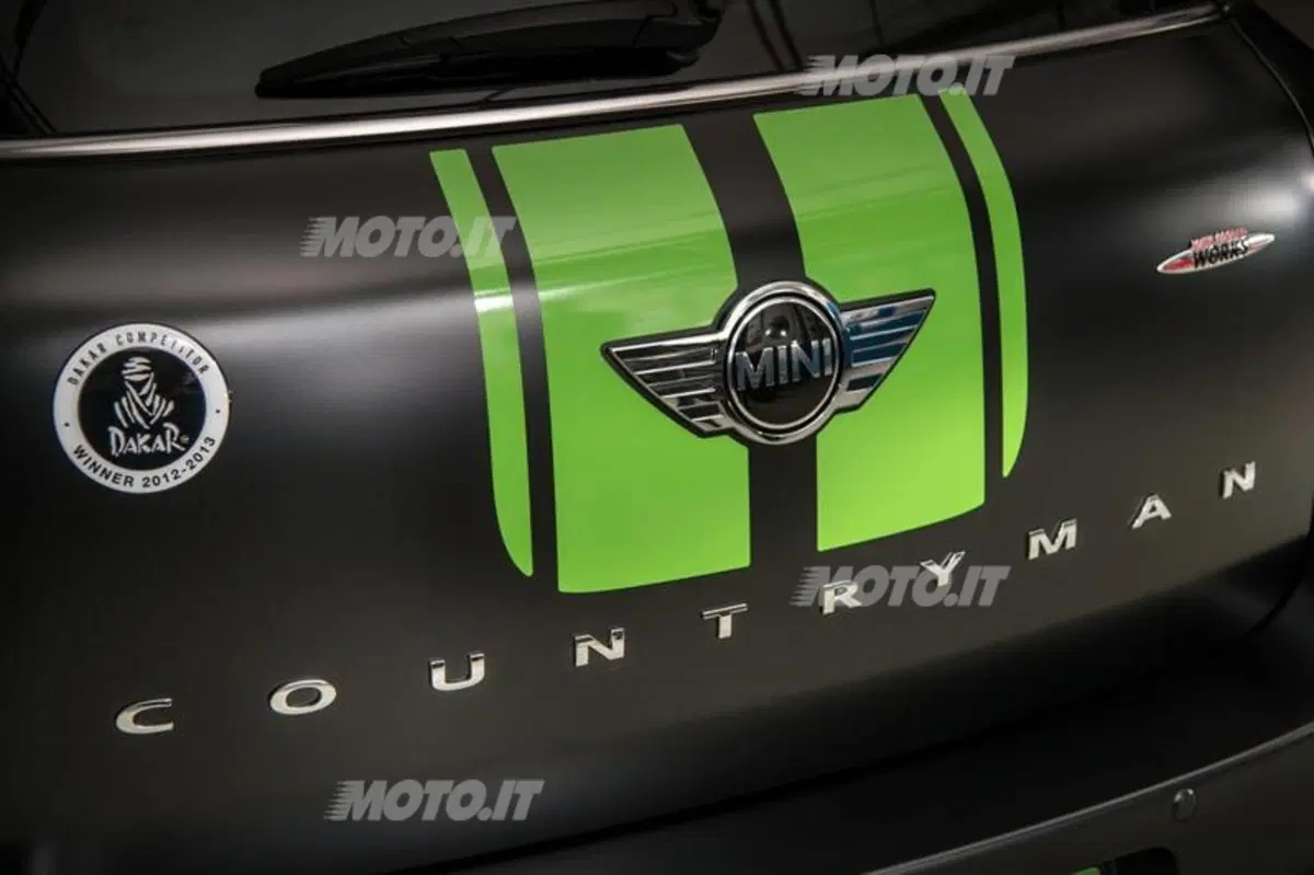 Mini John Cooper Works Countryman ALL4 Dakar Winner 2013 (19)