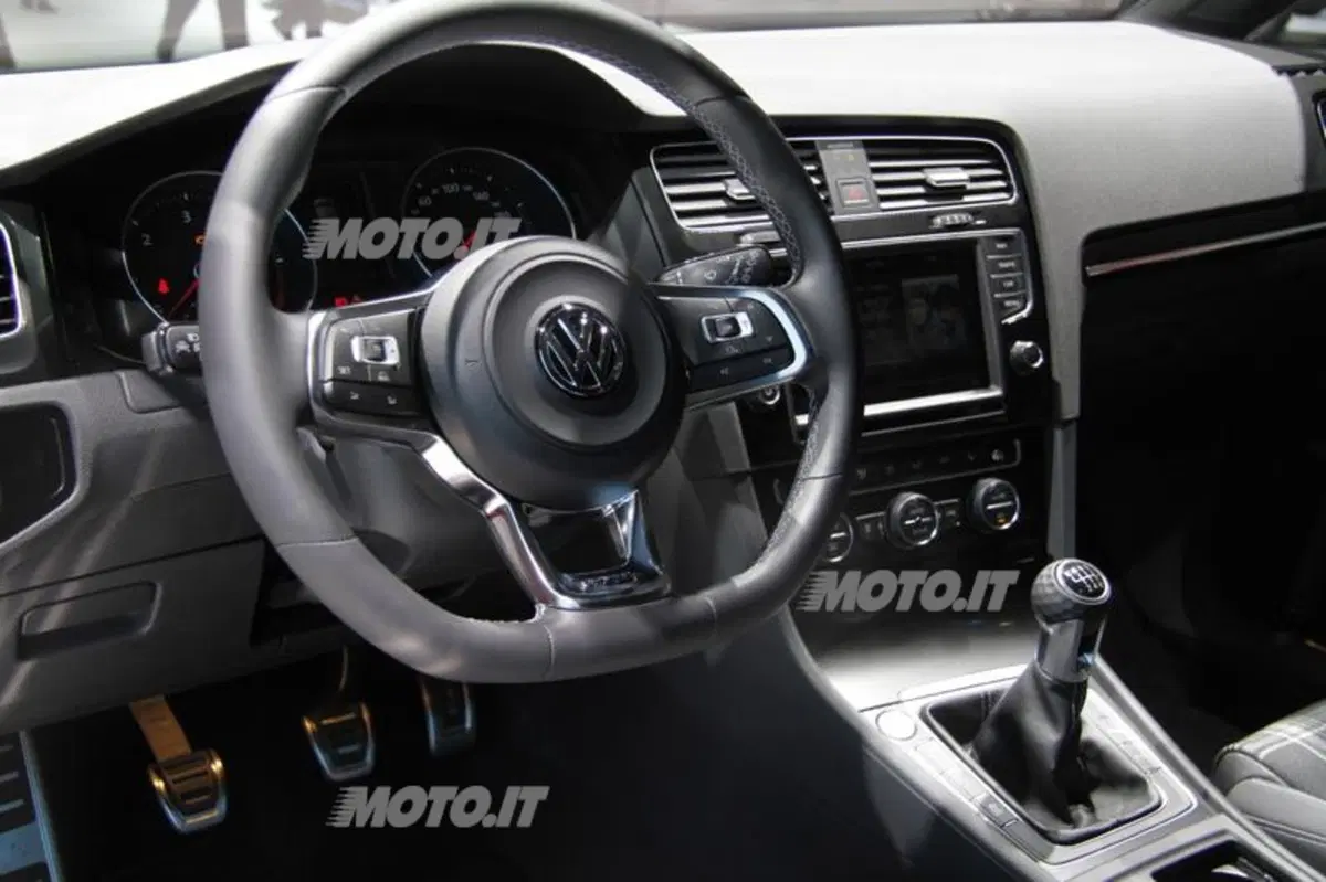 Volkswagen al Salone di Ginevra 2013 (14)