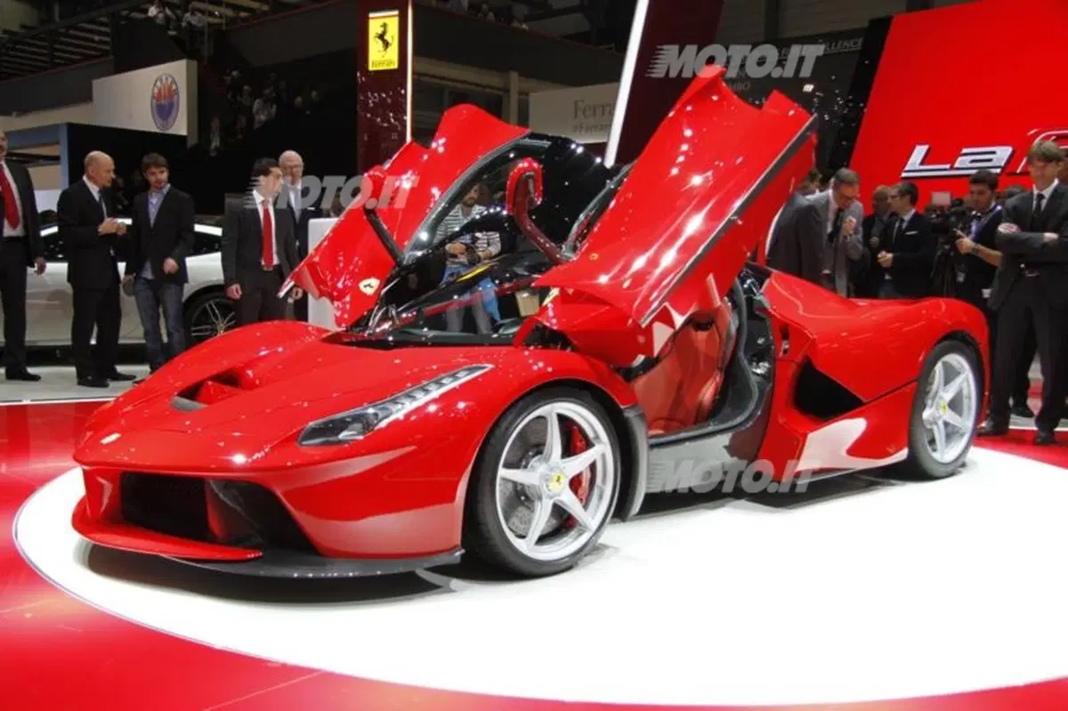 Ferrari al Salone di Ginevra 2013 (2)