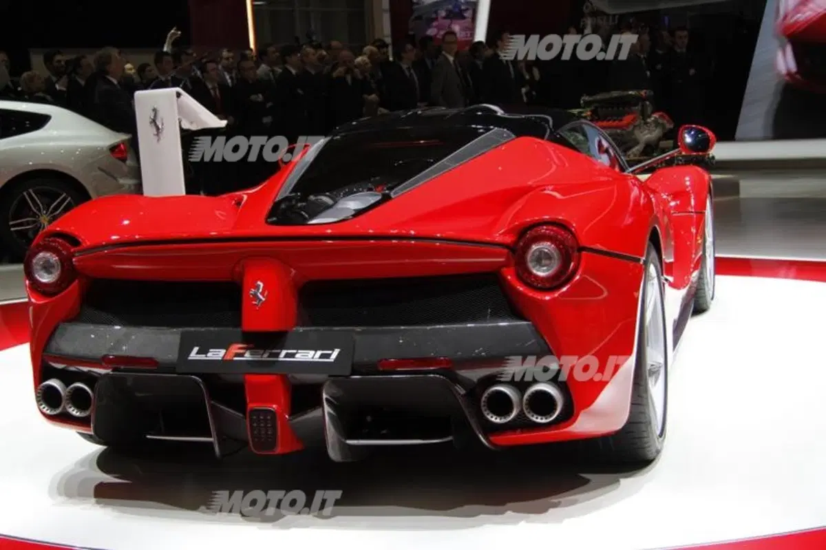 Ferrari al Salone di Ginevra 2013 (9)