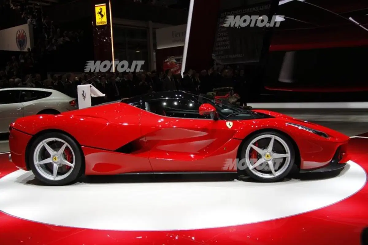 Ferrari al Salone di Ginevra 2013 (10)