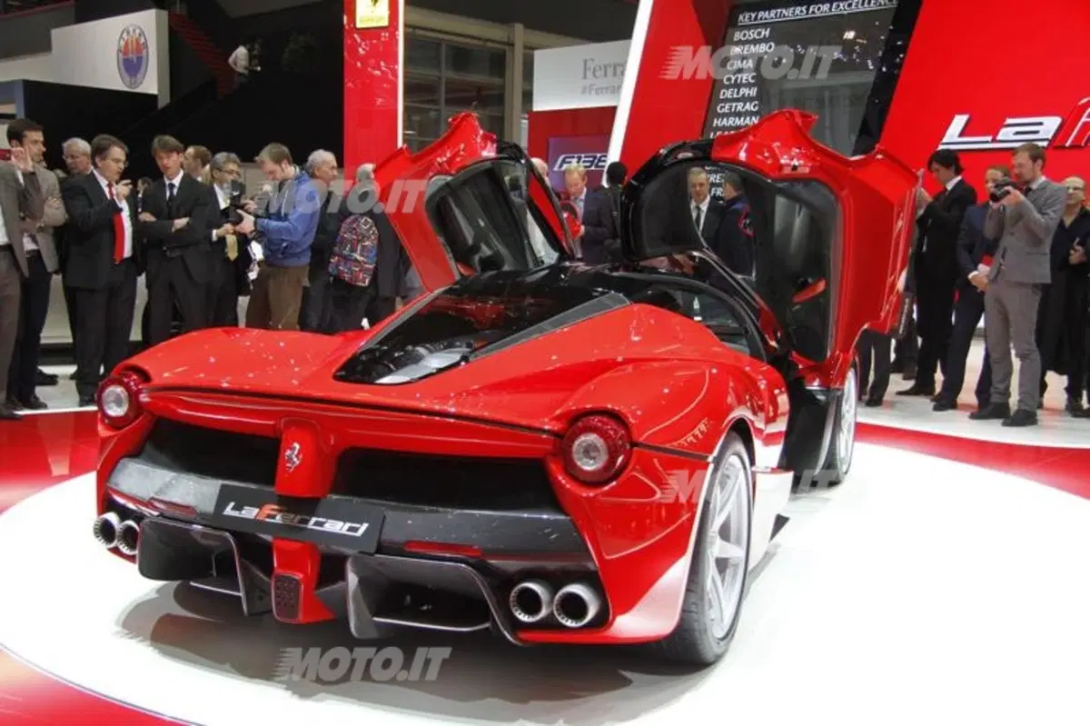 Ferrari al Salone di Ginevra 2013 (16)