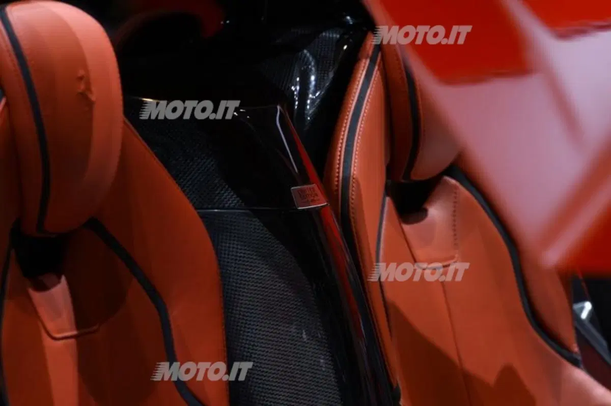 Ferrari al Salone di Ginevra 2013 (32)