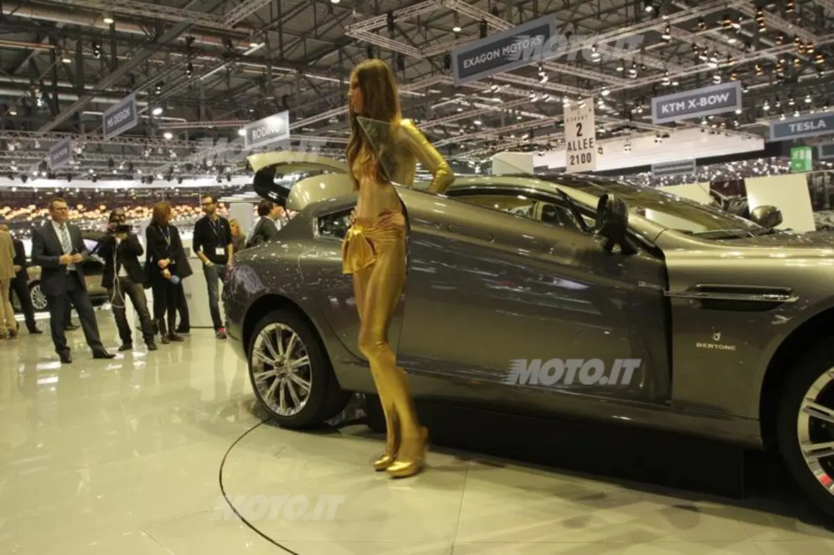 Salone di Ginevra 2013: alla Bertone c’è anche la donna d’oro (17)