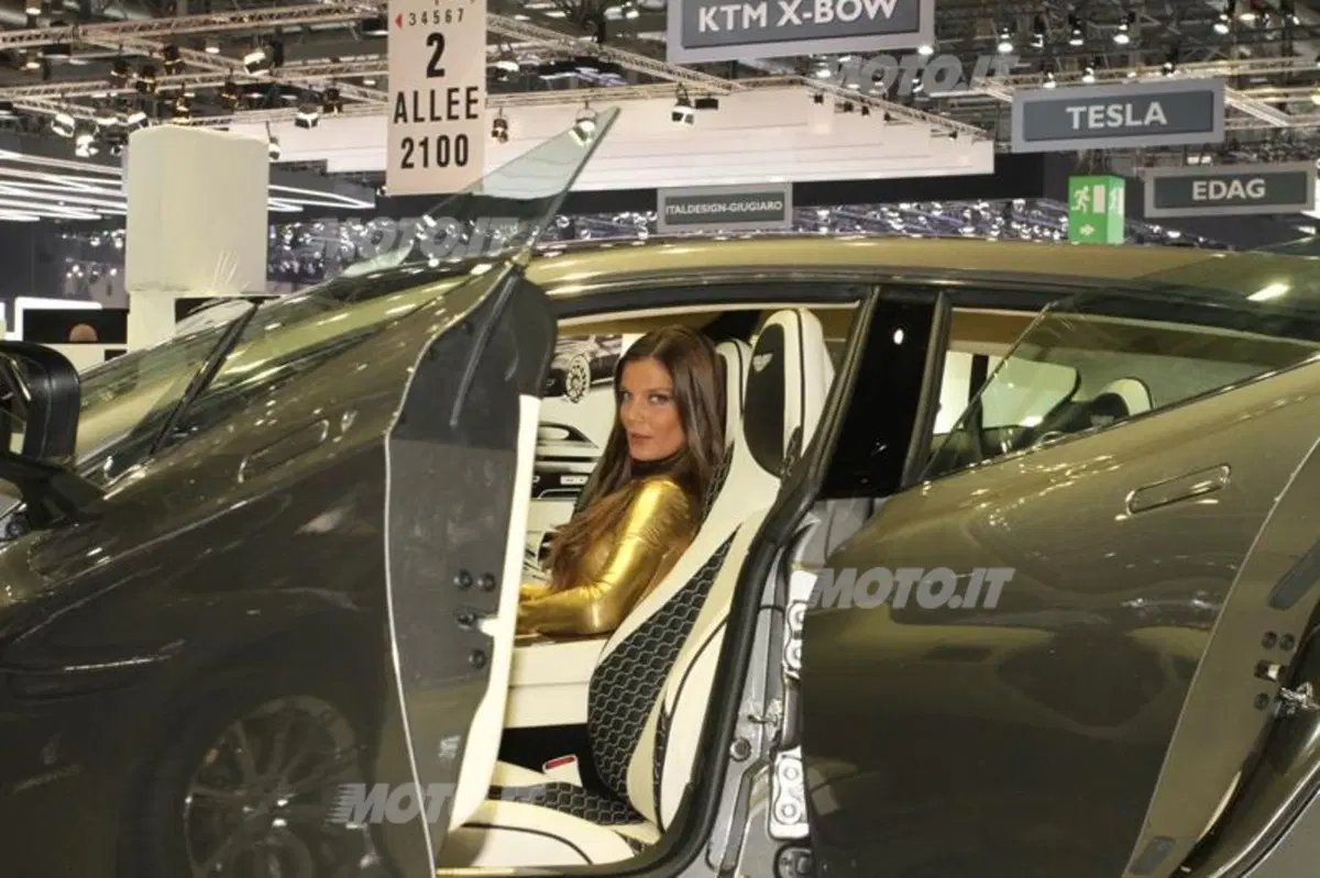 Salone di Ginevra 2013: alla Bertone c’è anche la donna d’oro (46)