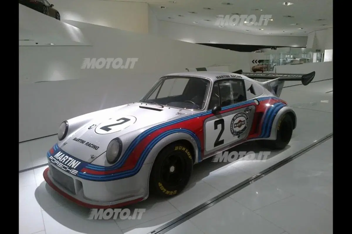 Porsche: la 911 compie 50 anni, visita al Museo di Stoccarda (31)