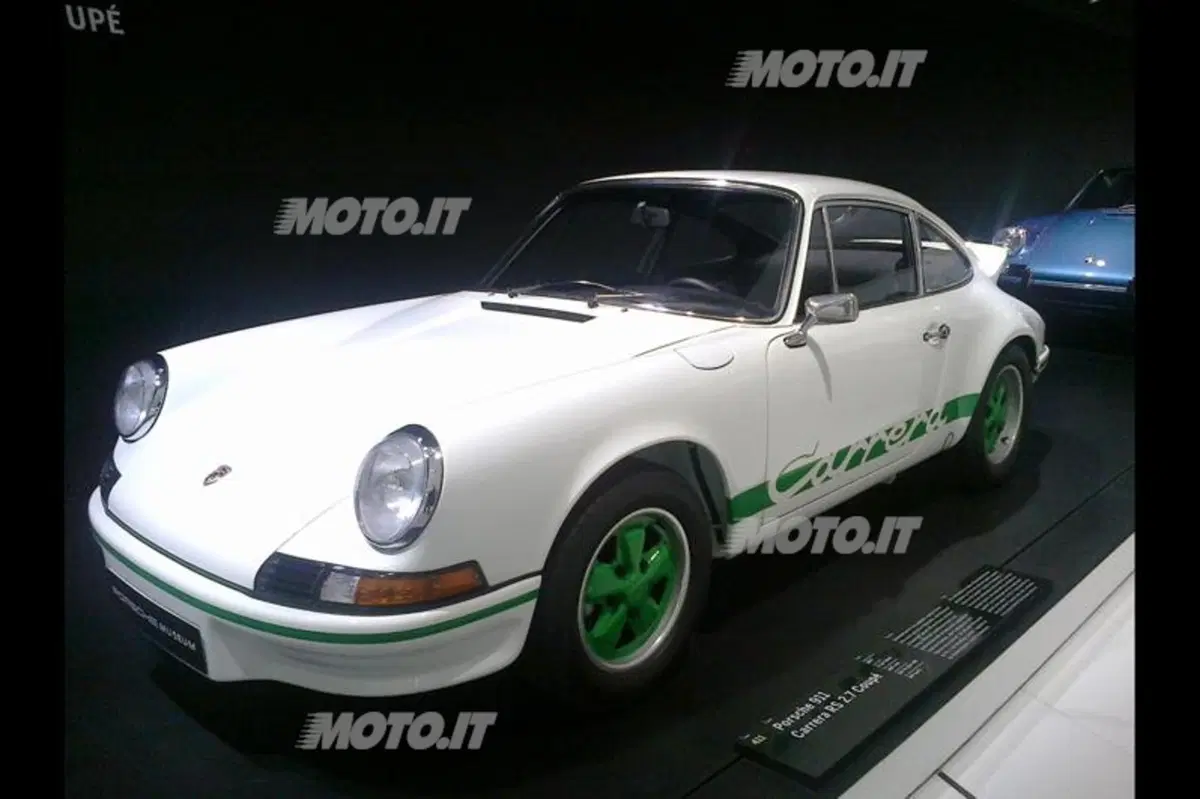 Porsche: la 911 compie 50 anni, visita al Museo di Stoccarda (34)