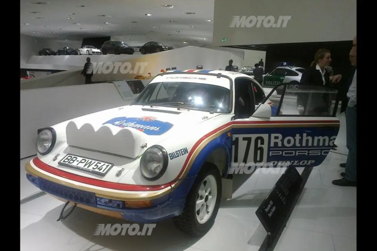 Porsche: la 911 compie 50 anni, visita al Museo di Stoccarda (42)
