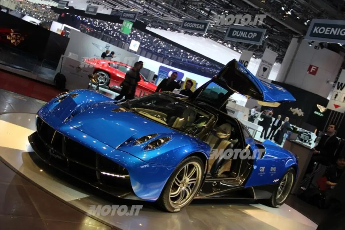 Le supercar al Salone di Ginevra 2013 (33)