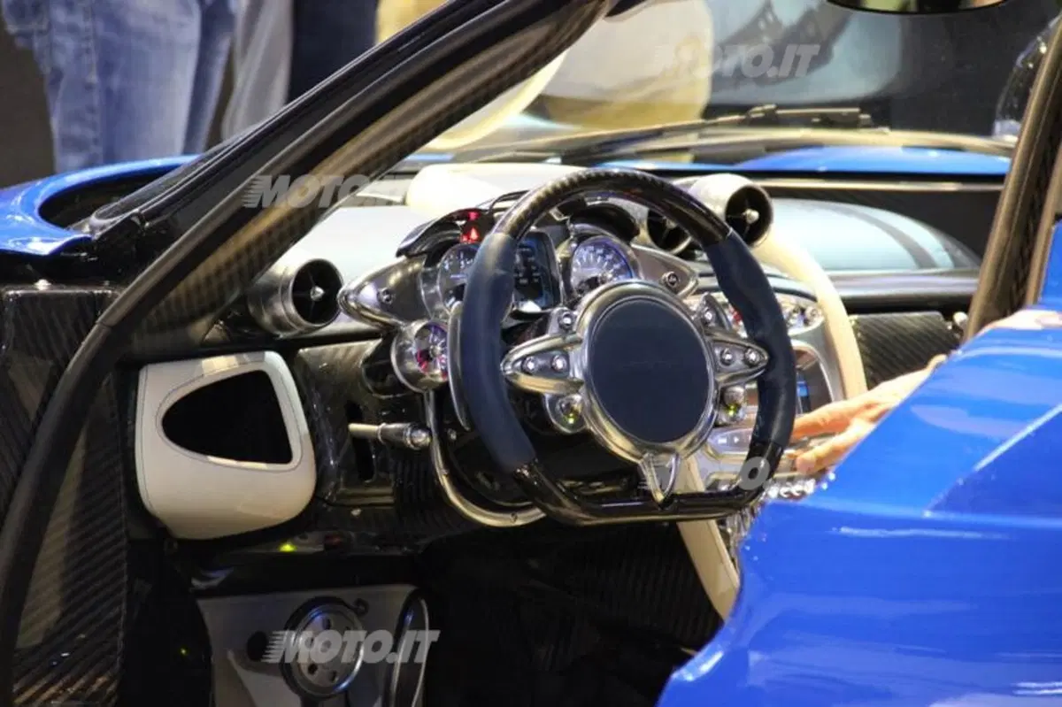 Le supercar al Salone di Ginevra 2013 (36)