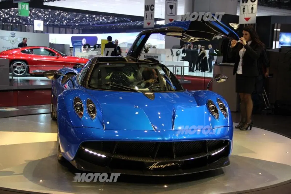 Le supercar al Salone di Ginevra 2013 (37)