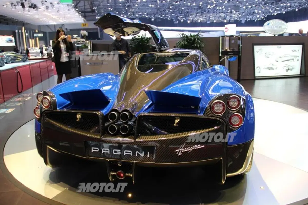 Le supercar al Salone di Ginevra 2013 (42)