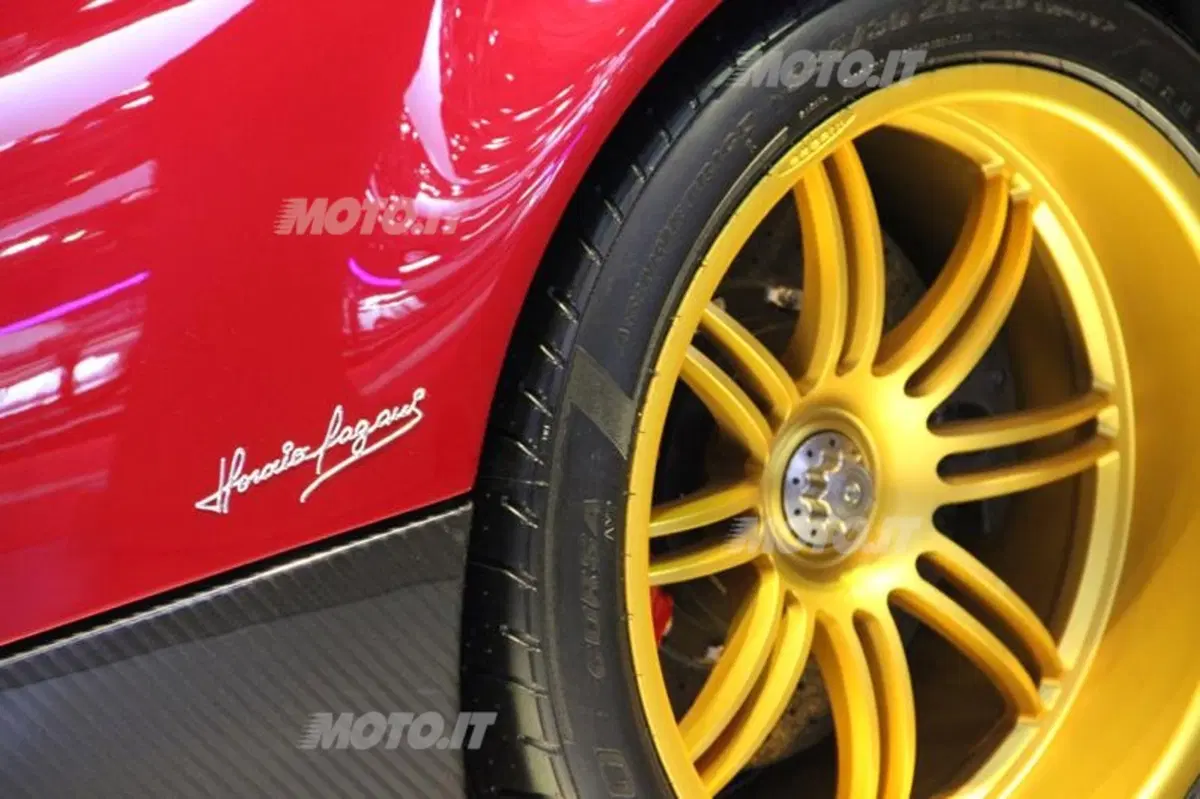 Le supercar al Salone di Ginevra 2013 (47)