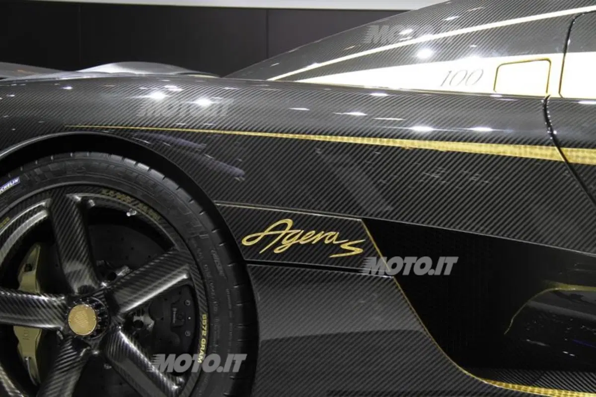 Le supercar al Salone di Ginevra 2013 (62)