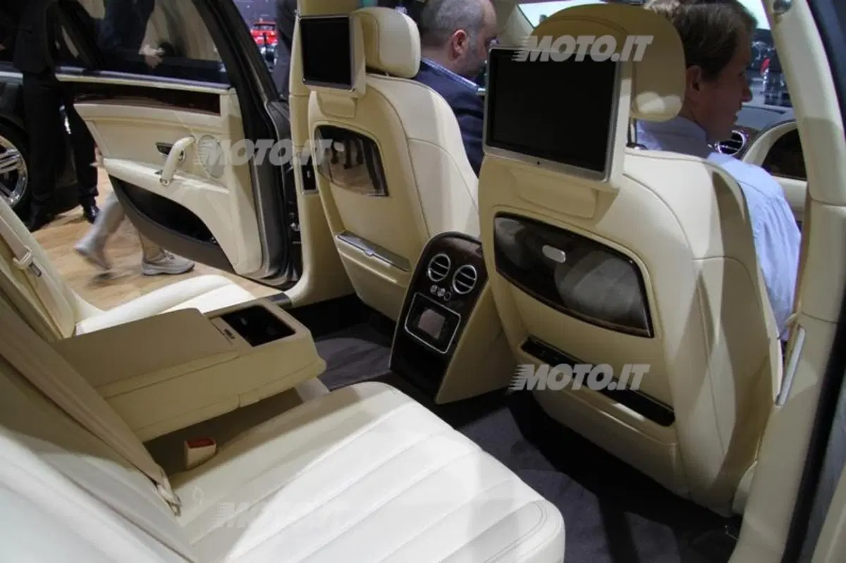 Le supercar al Salone di Ginevra 2013 (135)