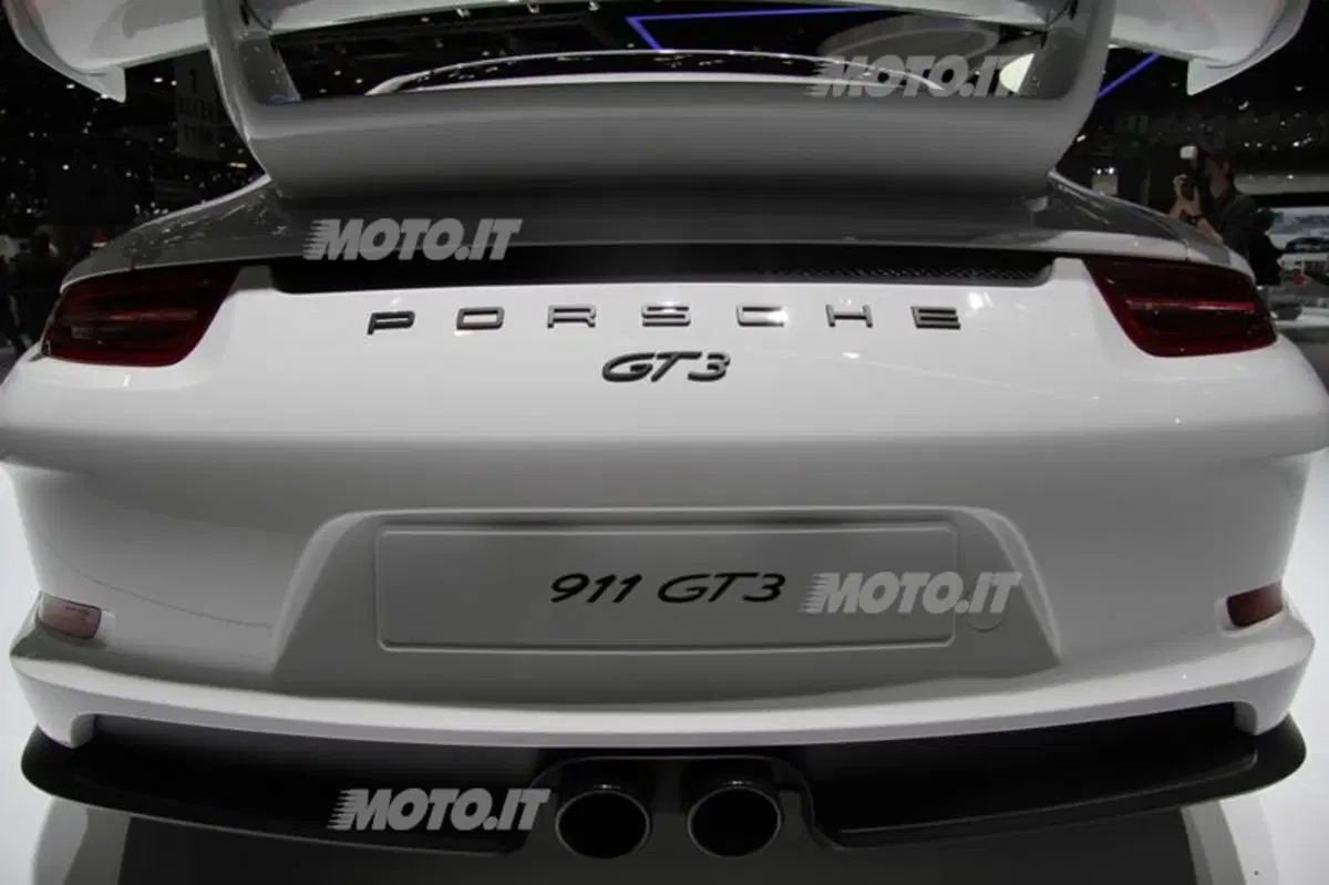 Le supercar al Salone di Ginevra 2013 (199)