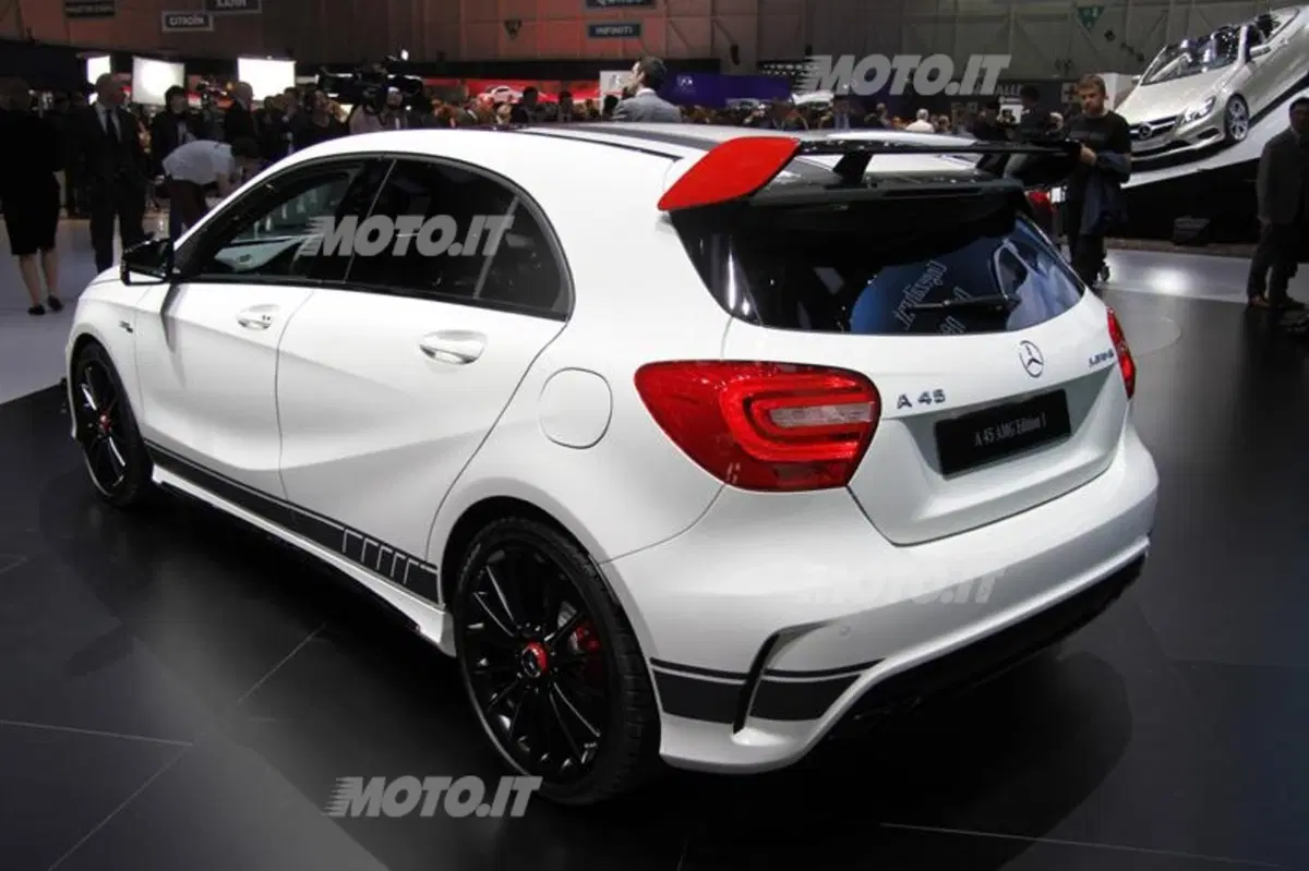 Le supercar al Salone di Ginevra 2013 (230)