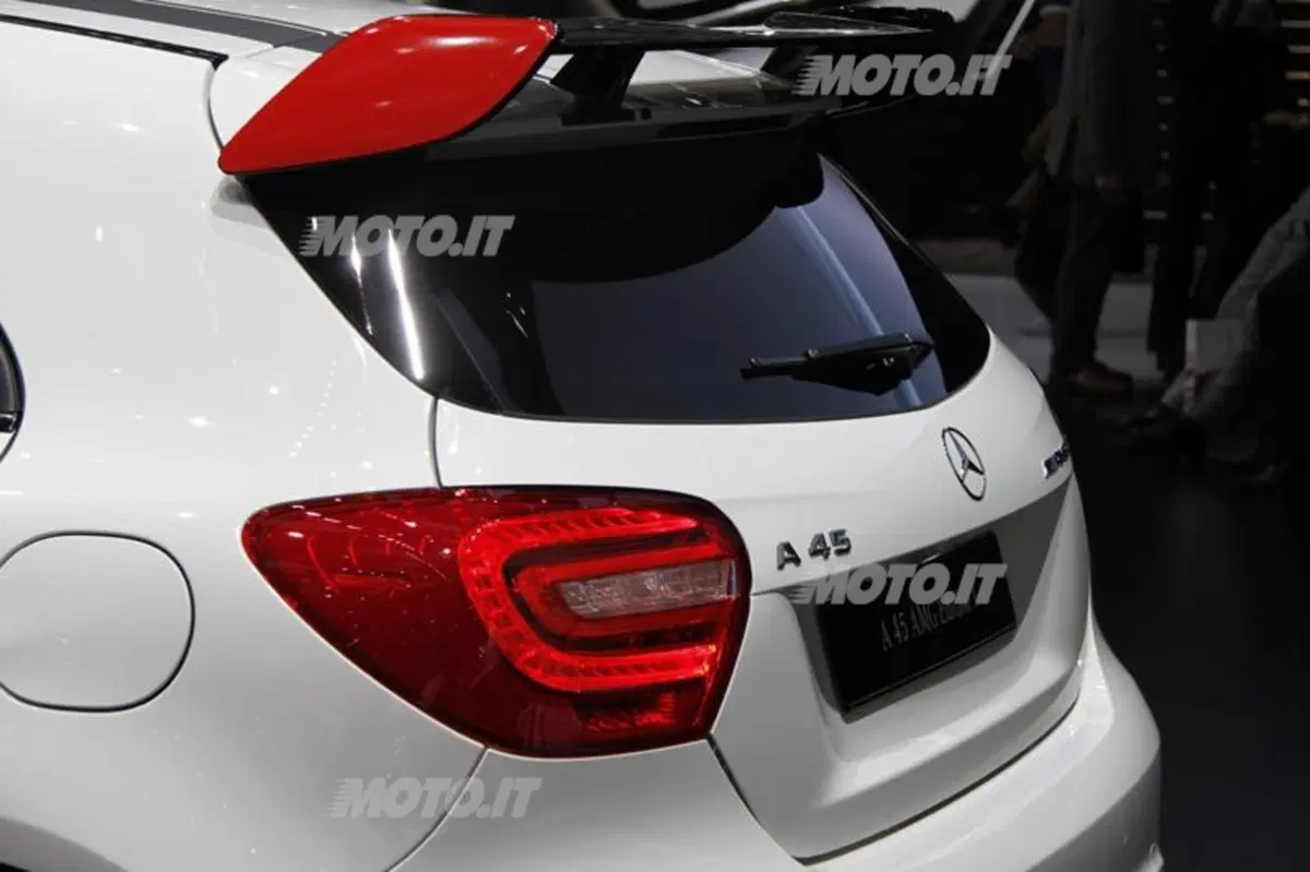 Le supercar al Salone di Ginevra 2013 (231)