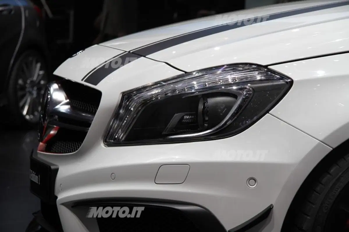 Le supercar al Salone di Ginevra 2013 (234)