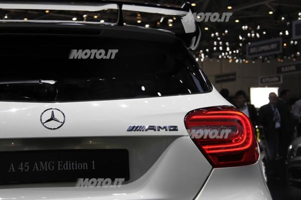 Le supercar al Salone di Ginevra 2013 (235)