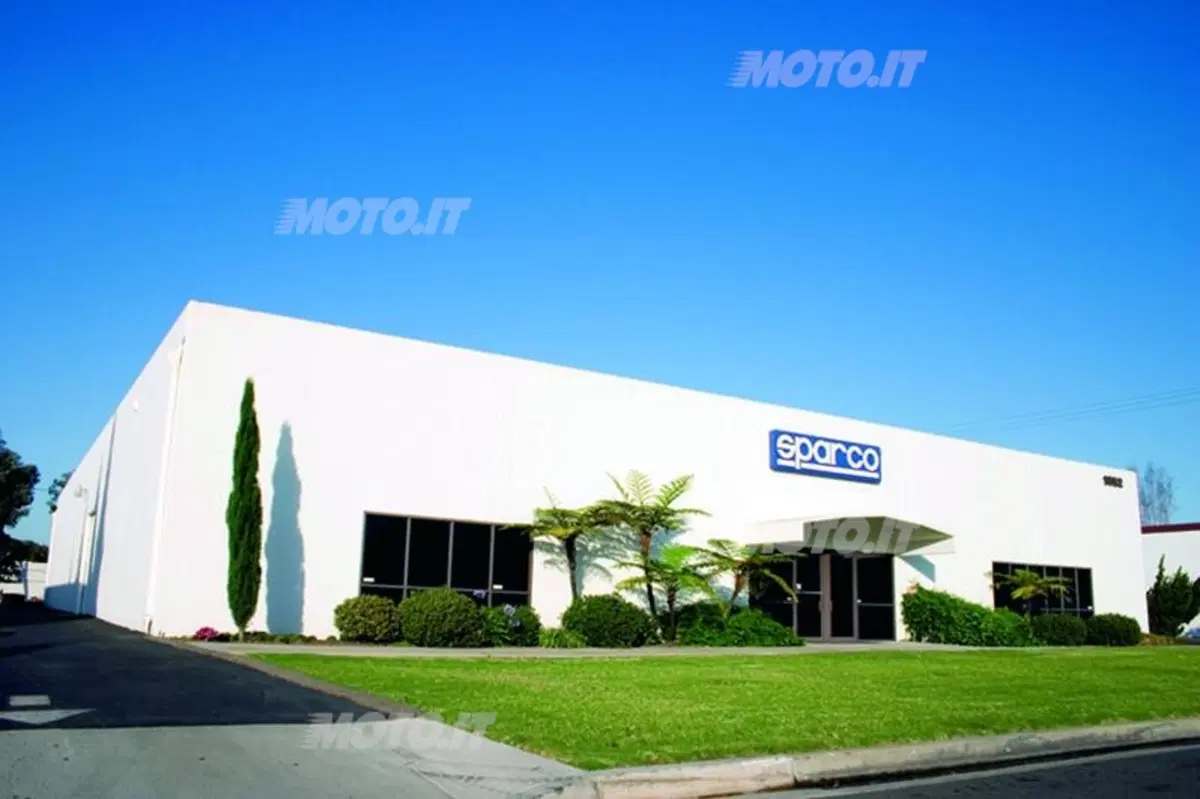 Sparco: come nasce una tuta da Gran Premio (102)