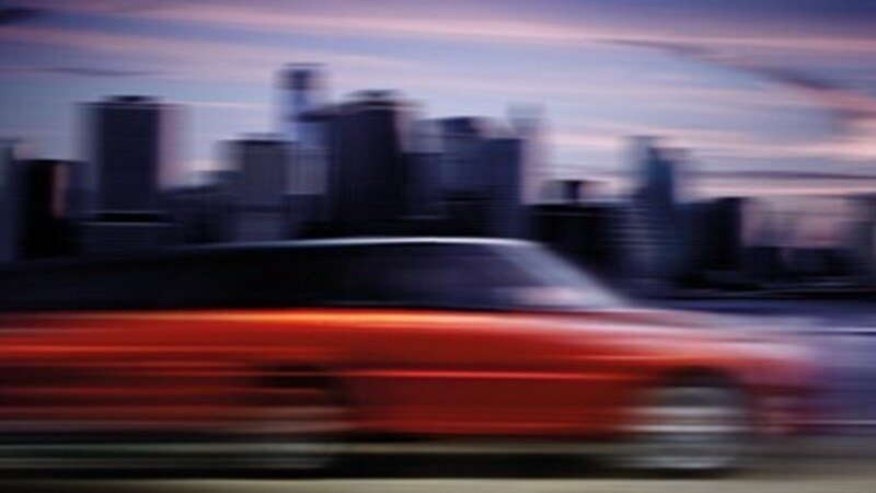 Nuova Range Rover Sport: ecco il primo teaser